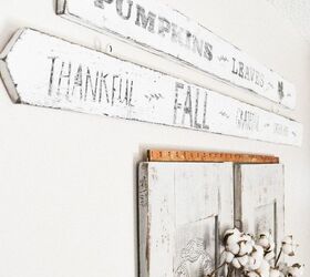 diy a fall sign from a dumpster find