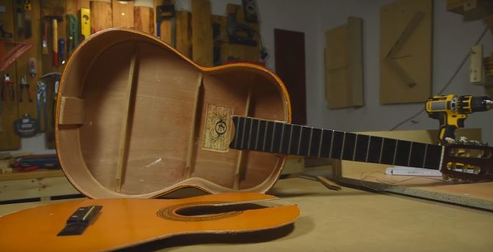 how to make an acoustic guitar shelf