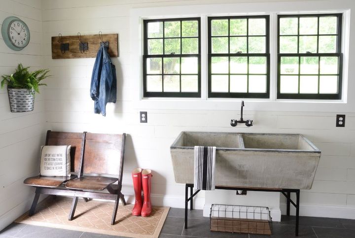 modern farmhouse lavanderia revelar