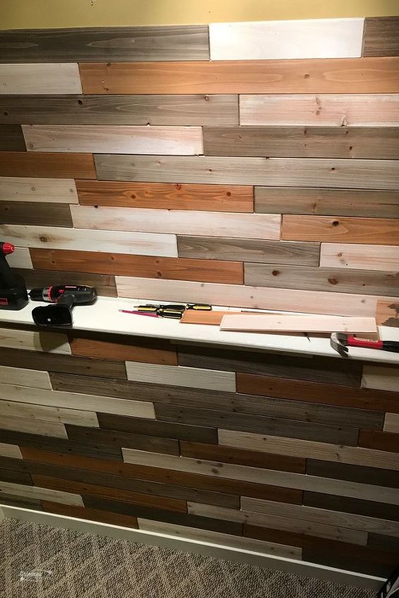 How To Make A Diy Reclaimed Wood Wall Hometalk How To Make A Diy Reclaimed Wood Wall