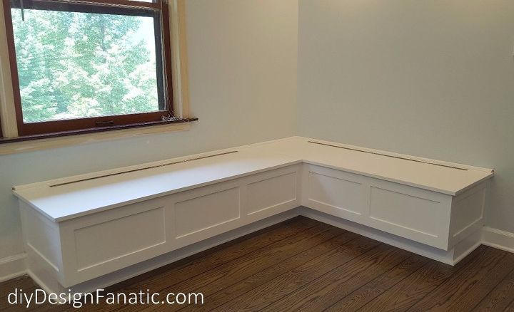 built in banquette