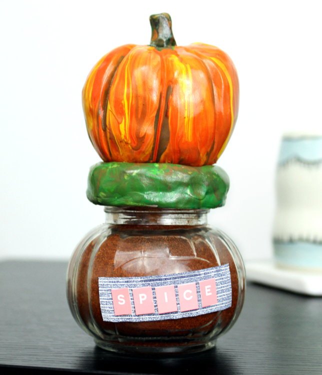 diy pumpkin spice mix jar for fall