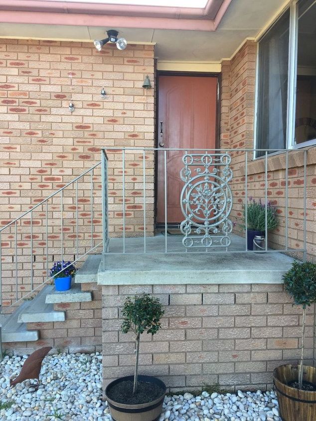 should i paint my front steps grey