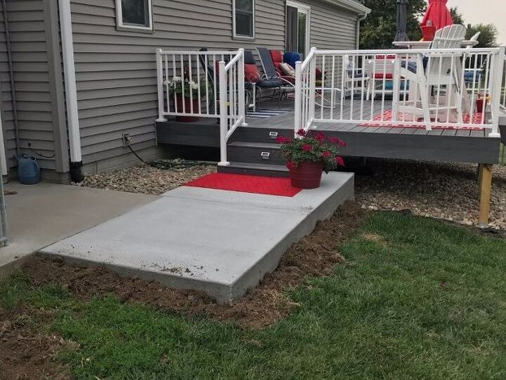 q need help in finishing off landscaping around deck