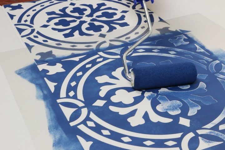 how to paint a floor with a tile stencil