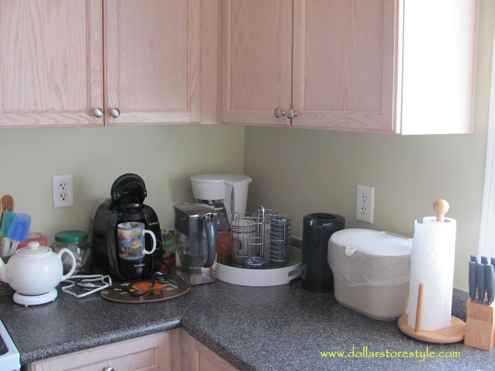 adding colour and pattern to a painted back splash