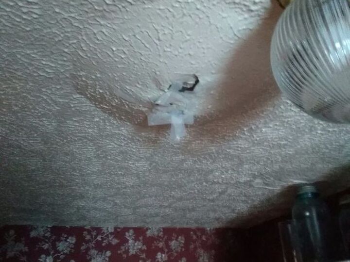q cheap and easy ideas needed to repair ceiling from a leak