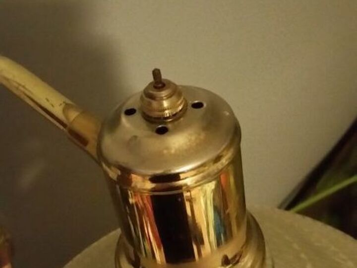 q how can we fix this lamp