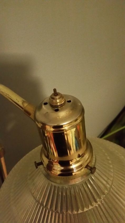 q how can we fix this lamp