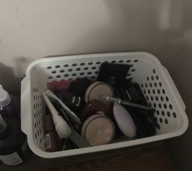 Caja de Kleenex convertida en organizador de maquillaje
