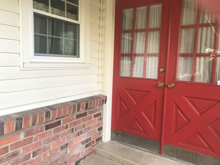 q look at the colors in my brick and tell me what color to paint my door