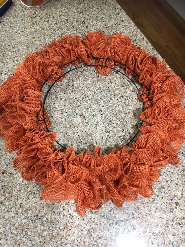 easy burlap wreath in less than 30 minutes