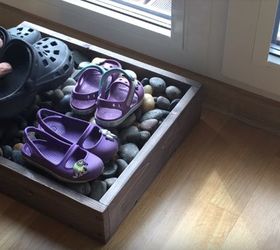 diy shoe storage from pallet wood and stones