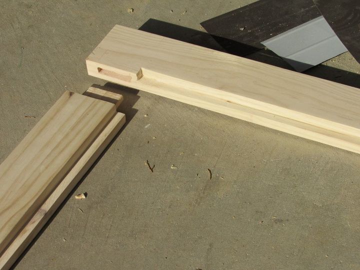 puerta mosquitera de madera resistente
