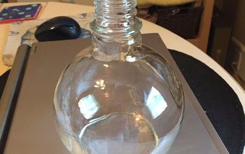 Transformación de una botella de vidrio cotidiana en una pieza de conversación.