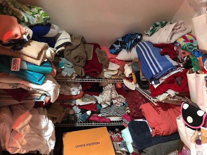 q ideas for small linen closet