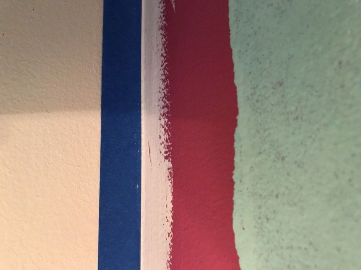 um truque simples para obter um acabamento de pintura profissional em uma parede