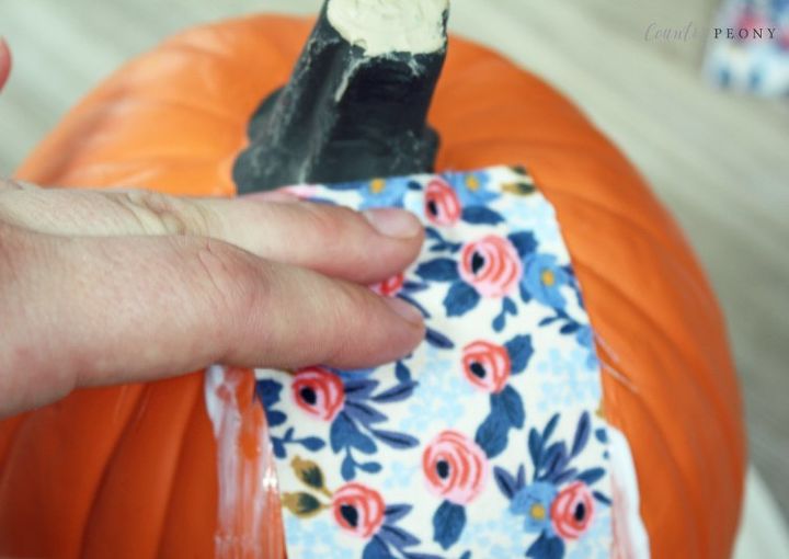 diy fall fabric pumpkins