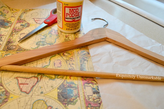 26 stunning ways to use mod podge in your home, Give your hangers a makeover