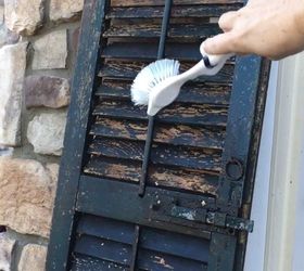 Take a dish brush to a window shutter for this gorgeous bedroom idea