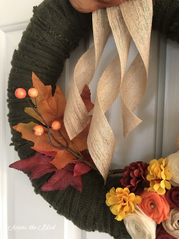 suter de outono reciclado com flores de tecido