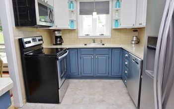 Get the Trendy Kitchen Cabinet Color Combo