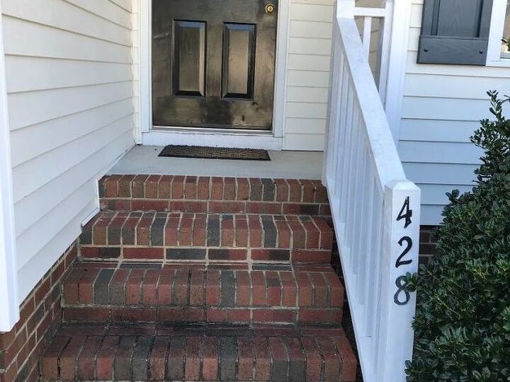 q what can i do to help my small entryway