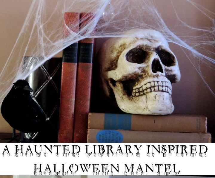 um manto de halloween inspirado em uma biblioteca assustadora e assombrada