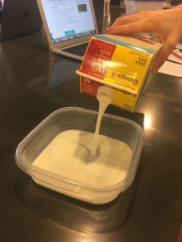3 super cool marbelizing techniques everyone s trying, Step 1 Pour milk into container