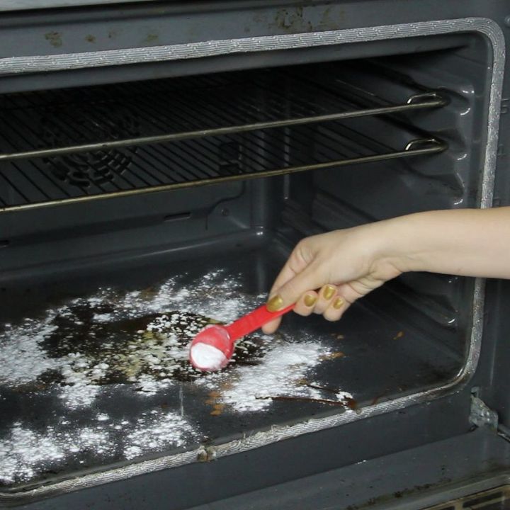 s 3 chemical free ways to clean in your home, Step 6 Sprinkle baking soda onto dirty oven