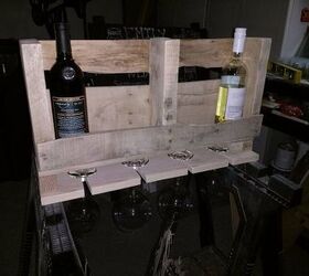 old wooden pallet to rustic wine rack