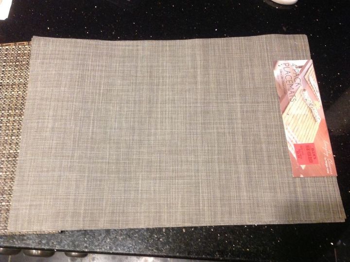 window treatment with placemats