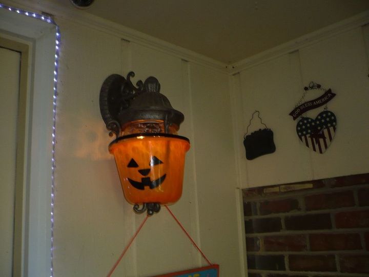 luz del porche de halloween vi esto hecho y solo tenia que hacerlo