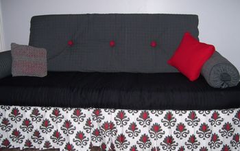 I Made a Sofa Out of a Fold-up Cot.