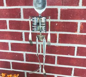 diy home decor using old kitchen utensils, 4 Silverware skeleton wind chime