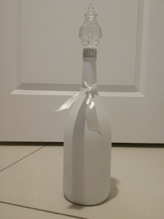 q how can i decorate this wine bottle