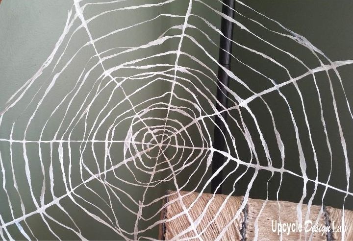 decoracin de halloween con telas de araa de hilo diy