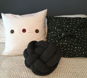 three super easy no sew pillows