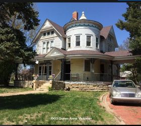 q i need suggestions for painting an 1898 victorian house