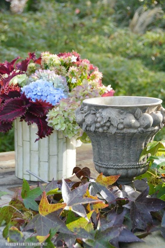 reciclaje de arreglos florales de bandeja para plantas a rejilla para flores