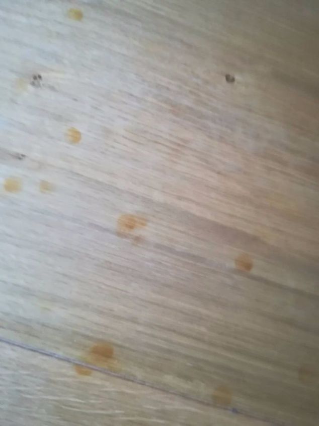 q can i remove these marks from our table