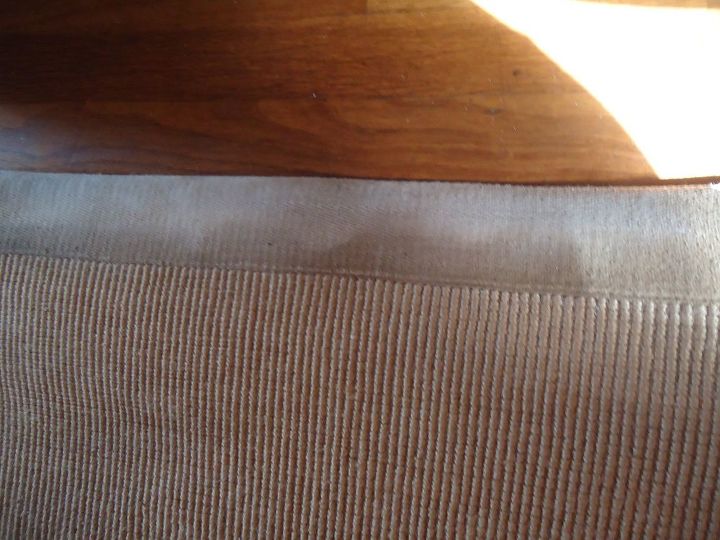 q what is the best method for cleaning the fabric border of a sisal rug