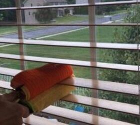 s 9 dusting hacks you ll wish you d seen sooner, Use tongs to clean slatted blinds