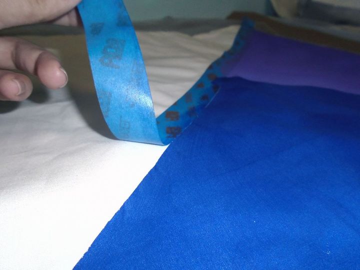 3 maneras fciles de actualizar tus almohadas para que tengan un aspecto de alta gama, Paso 7 Retire la cinta y deje secar