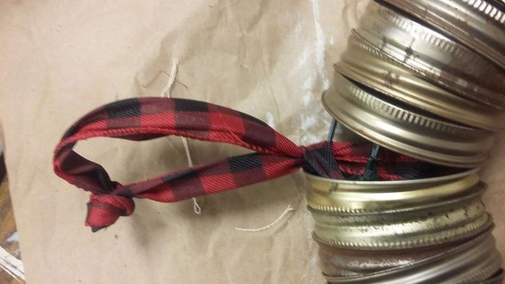 Canning Rings Santa Easy Cheap Rustic Christmas Wreath for Front Door DIY | Hometalk