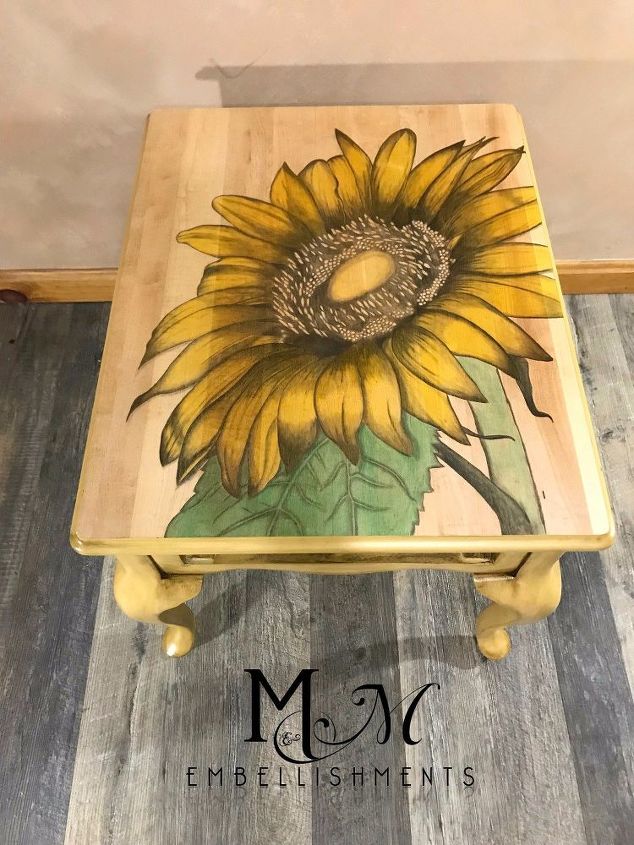 stained art sunflower table