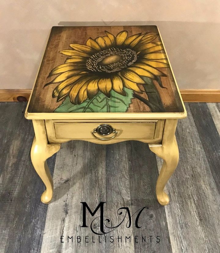 stained art sunflower table