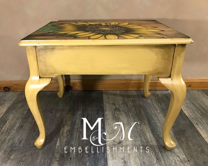 stained art sunflower table