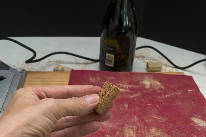 You Might Want To Start Saving Wine Corks When See This Woman S Diy Wine Stoppers From Used Corks And Drawer Pulls