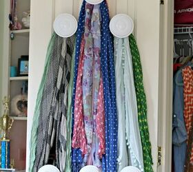 s 30 genius ways to make the most of your closet space, Use your closet door for those last items